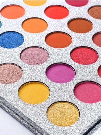 ✨ Beauty glazed 64 colour eye shadow palette ✨